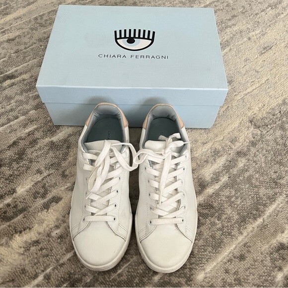 Chiara Ferragni Eye Fly Classic Lace Up Sneaker in White - Picture 2 of 13